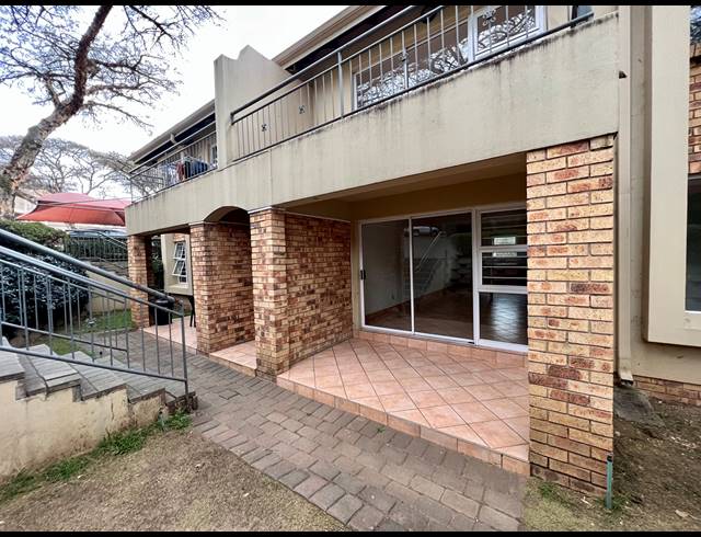 2 BEDROOM APARTMENT RENTED IN BRYANSTON